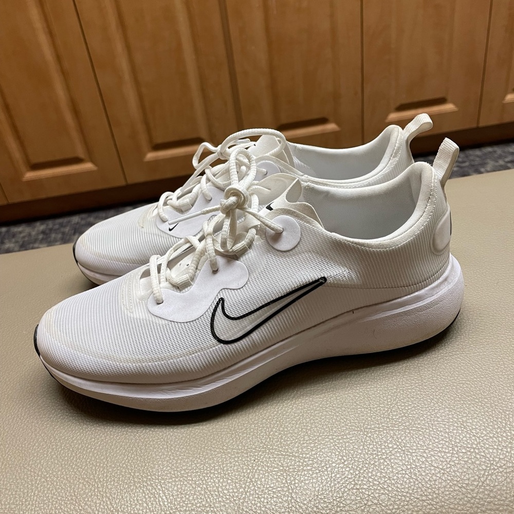 Women’s Nike Golf Shoes Size 9